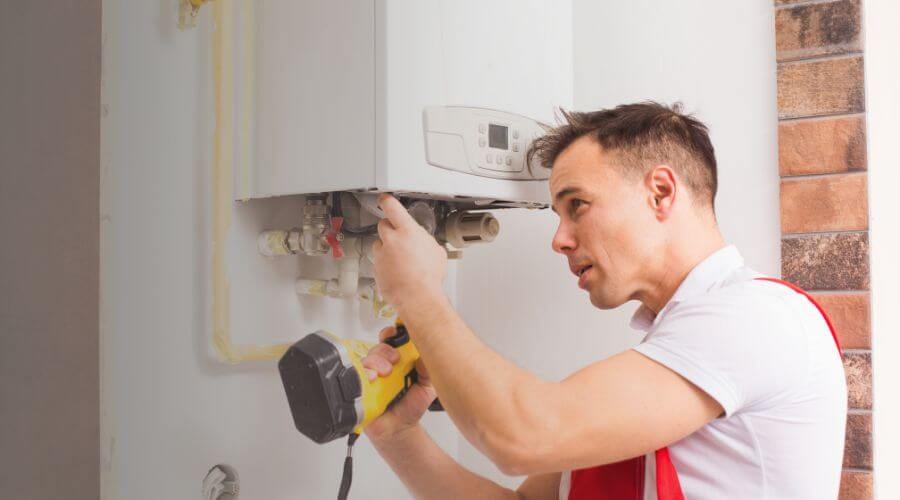 Local water heater installation in Leeton, MO