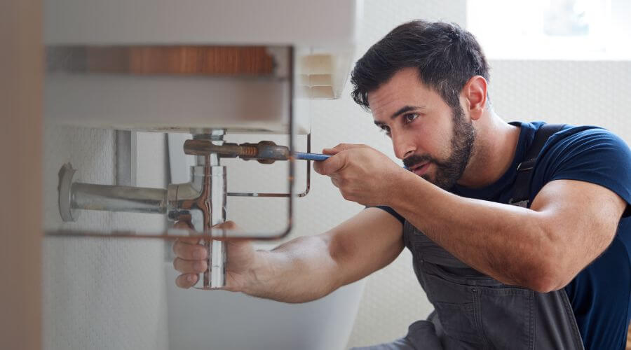 Professional water heater installation services in Leeton, MO
